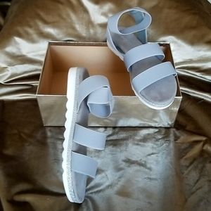 ANDRE ASSOUS Slingback Flat Verna Grey Sandals Stretch Straps Size 8N NEW